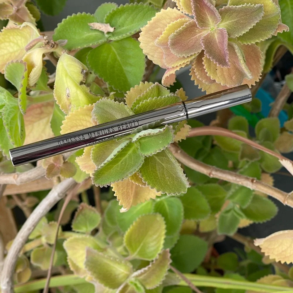 DENESSA MYRICKS BEAUTY Linework Eyeliner In Onyx(Black)